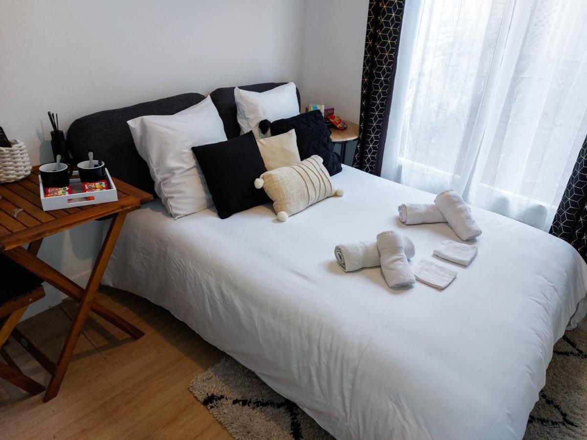 L'Essentiel - Tout Inclus ! Petit Dejeuner, Canal Plus, Netflix, Literie, Serviettes Ruan Exterior foto